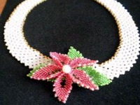 bicer Beaded Flower Necklace